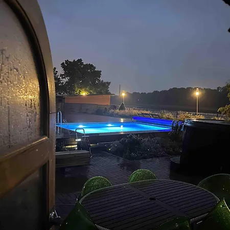 Sirena Guest house *